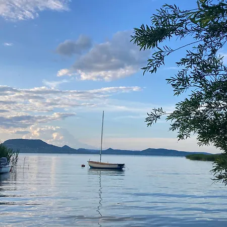 Kucko A Parton Διαμέρισμα Fonyód